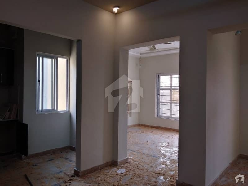 Ideal House For Sale In New Lalazar