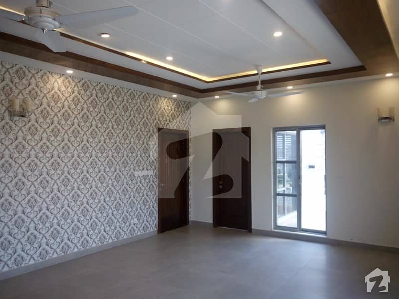 In Bahria Town 1 Kanal House For Rent
