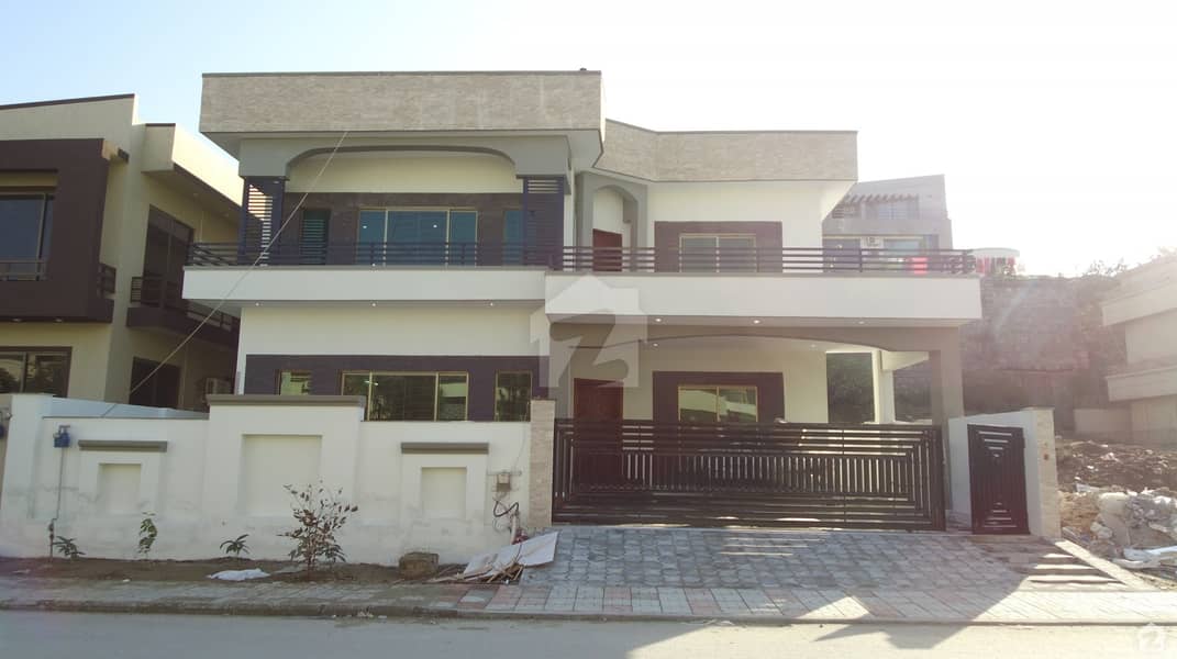 Brand New 1 Kanal Full House Available For Rent In Dha 2