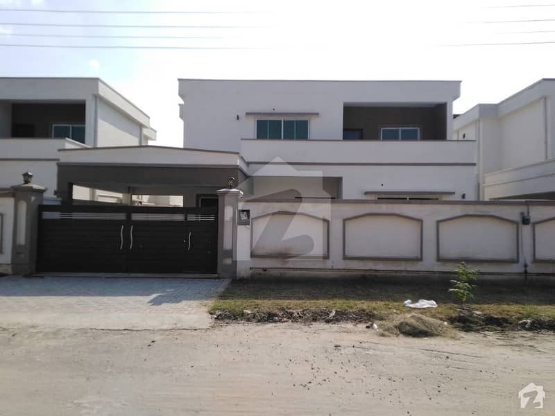 1 Kanal House In Gulberg For Rent