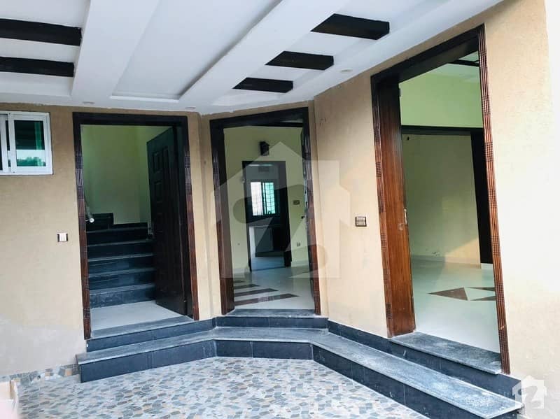 بحریہ نشیمن لاہور میں 3 کمروں کا 5 مرلہ مکان 82.5 لاکھ میں برائے فروخت۔