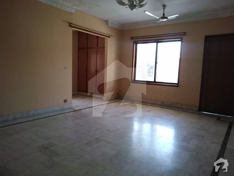 One Kanal Upper Portion Available For Rent