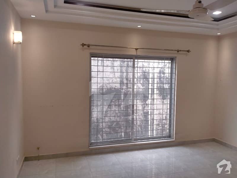 20 Marla Upper Portion Available For Rent In Valencia