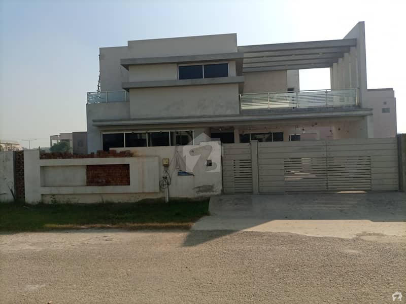 A Good Option For Sale Is The House Available In DC Colony In DC Colony - Chenab Block