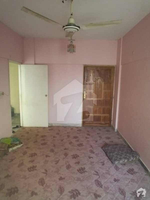 3 Bed Leased Corner West Open Apartment On 1300 Sqfeets In Rabia City Block 18 Gulistan-e-jauhar