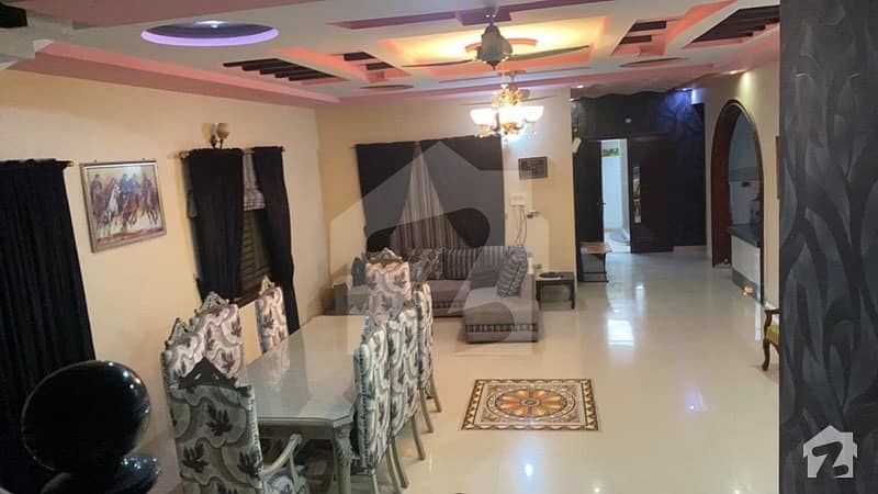 400 Sq Yd Luxury Furnished Bungalow For Rent