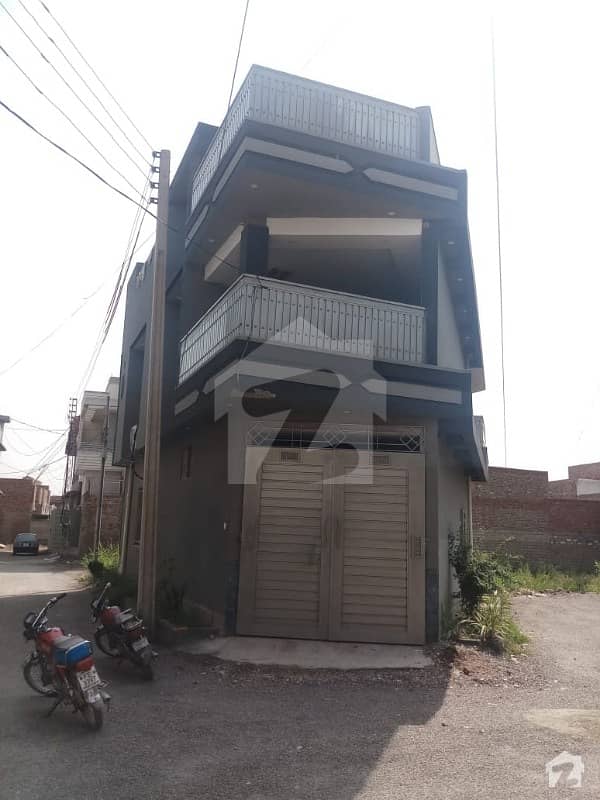 ارباب سبز علی خان ٹاؤن ایگزیکٹو لاجز ارباب سبز علی خان ٹاؤن ورسک روڈ پشاور میں 6 کمروں کا 4 مرلہ مکان 1 کروڑ میں برائے فروخت۔