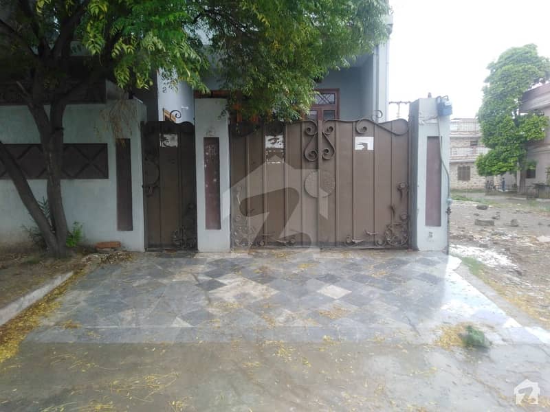 5 Marla House Ideally Situated In Hayatabad