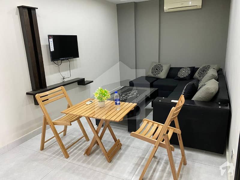 ONE BED LUXURY STYLISH FURNISHED APARTMENT AVAILABLES FOR RENT IN BAHRIA TOWN LAHORE