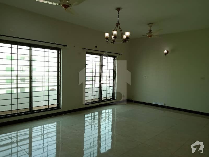 BRAND NEW 10 Marla 3 Bed Flat On 2nd Floor For Rent In Askari 11 Lahore