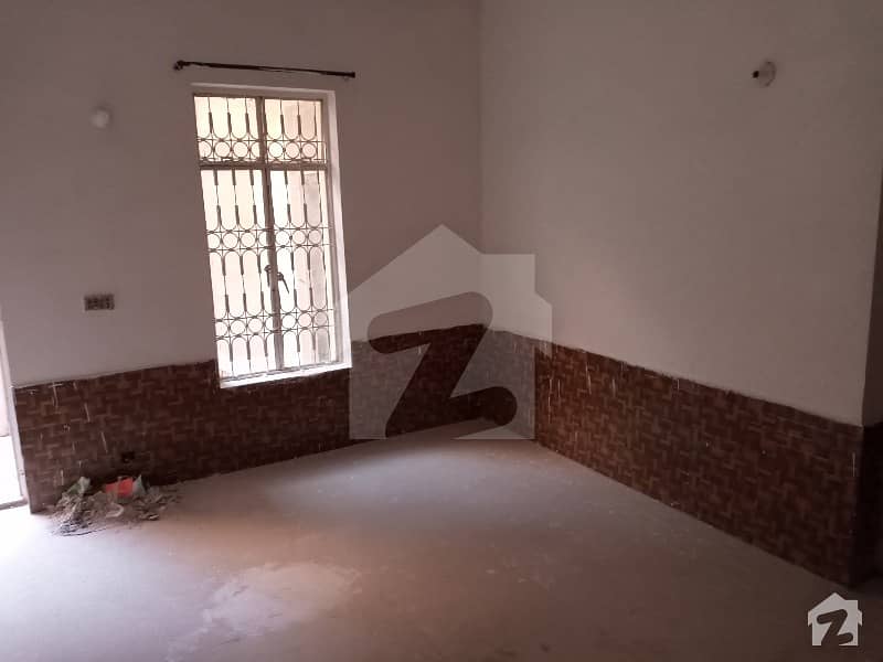 1125  Square Feet Flat In Stunning Jail Road Is Available For Rent