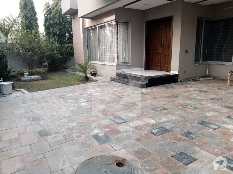 One Kanal Single Storey Beautiful House For Rent