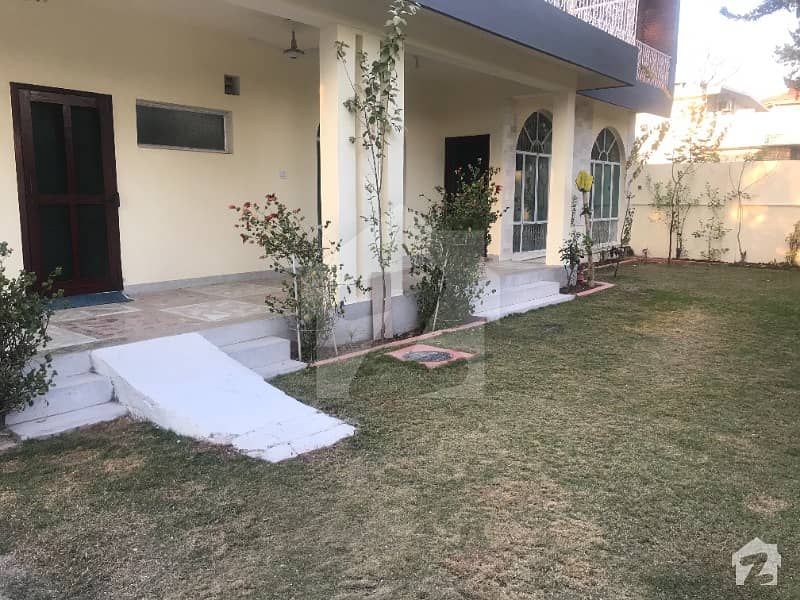 3 Bed Rooms Ground Portion Available For Rent At F 7 1 Islamabad