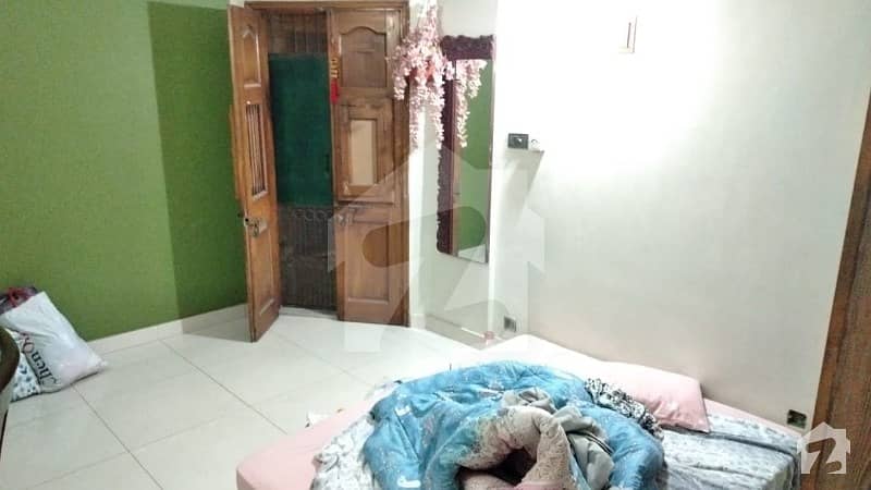 In Dha Defence Room Sized 250  Square Feet For Rent