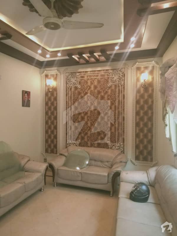 کیولری گراؤنڈ لاہور میں 4 کمروں کا 8 مرلہ مکان 70 ہزار میں کرایہ پر دستیاب ہے۔