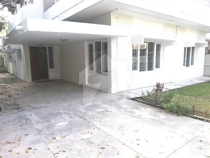 Beautiful 3 Bed House Only For Foreigners Available For Rent In F-7
