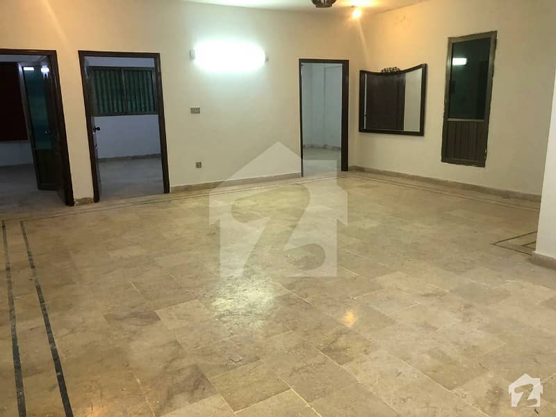 2000 Sqft 3 Bed Apartment For Rent In Nishat Commercial Dha Phase 6