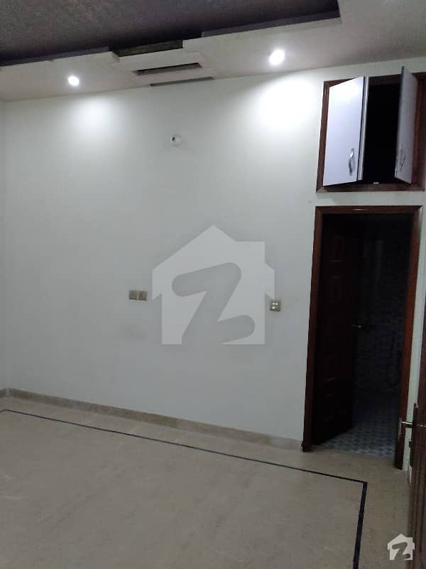 نارتھ کراچی - سیکٹر 7-D3 نارتھ کراچی کراچی میں 2 کمروں کا 6 مرلہ مکان 18 ہزار میں کرایہ پر دستیاب ہے۔