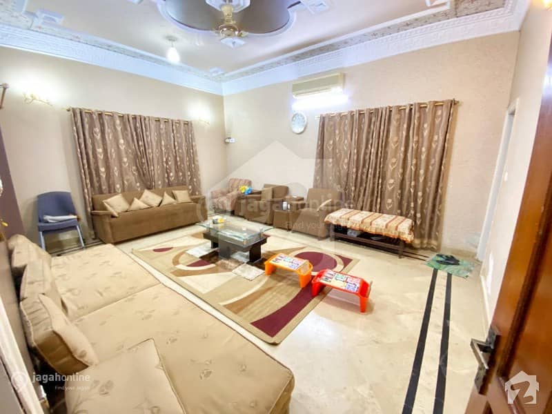 بحریہ ہلز بحریہ ٹاؤن کراچی کراچی میں 5 کمروں کا 1 کنال مکان 4 کروڑ میں برائے فروخت۔