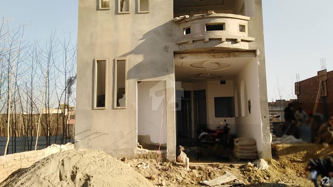 ورسک روڈ پشاور میں 4 کمروں کا 3 مرلہ مکان 75 لاکھ میں برائے فروخت۔