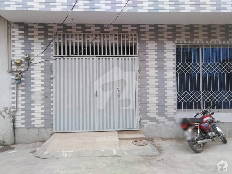 غازی روڈ کینٹ لاہور میں 3 کمروں کا 5 مرلہ مکان 1.15 کروڑ میں برائے فروخت۔
