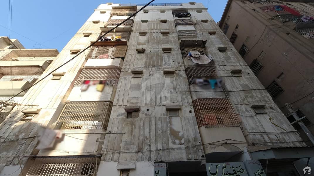 گارڈن ویسٹ کراچی میں 2 کمروں کا 5 مرلہ فلیٹ 88 لاکھ میں برائے فروخت۔