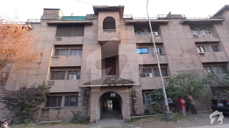 Beautiful 2nd Floor D Type Apartment Is Available For Sale In G-11/4 Islamabad