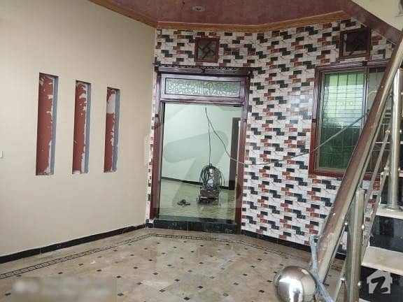 علامہ اقبال ایونیو جہانگی والا روڈ بہاولپور میں 3 کمروں کا 7 مرلہ مکان 37 ہزار میں کرایہ پر دستیاب ہے۔
