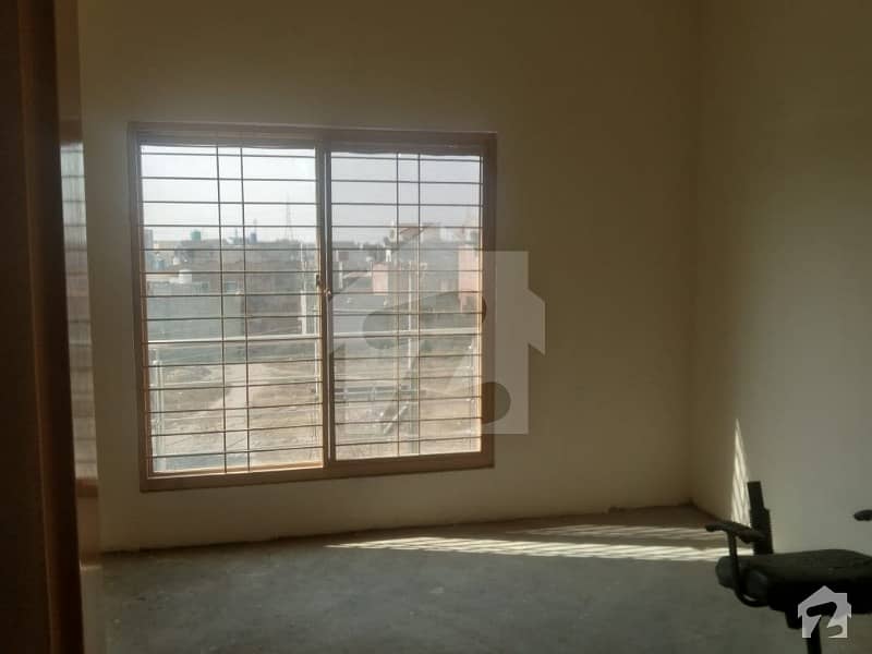 Flat Available For Rent Flat Available For Rent