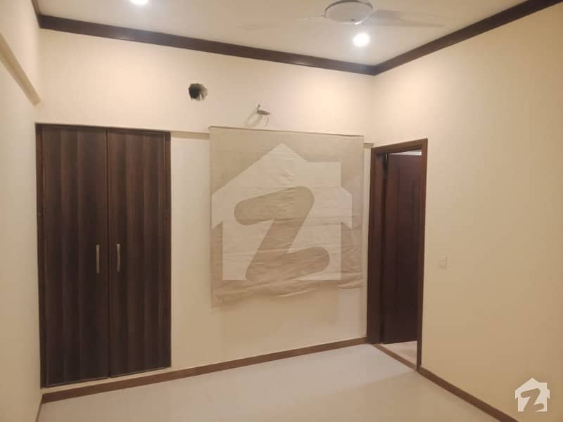 Street 7A 1400 SqFt Apartment Available