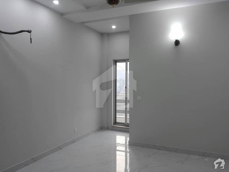 4.5 Marla Flat In Stunning Formanites Housing Scheme Is Available For Rent