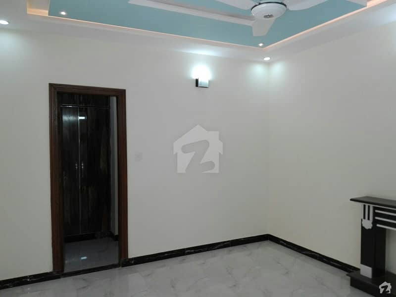 10 Marla House Available In Gulraiz Housing Scheme For Sale