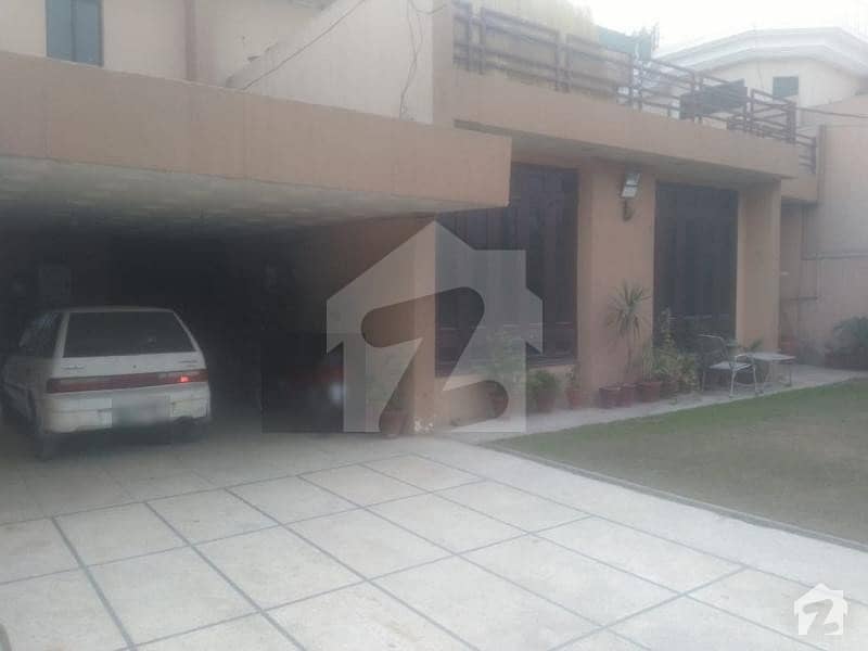 1  Kanal House In Model Town - Block Q - Model Town For Rent At Good Location