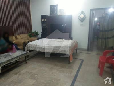 چناب گارڈنز فیصل آباد میں 2 کمروں کا 10 مرلہ مکان 22 ہزار میں کرایہ پر دستیاب ہے۔