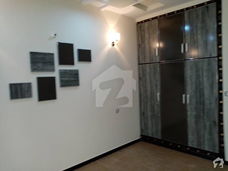 Centrally Located Upper Portion In Judicial Housing Colony Is Available For Rent