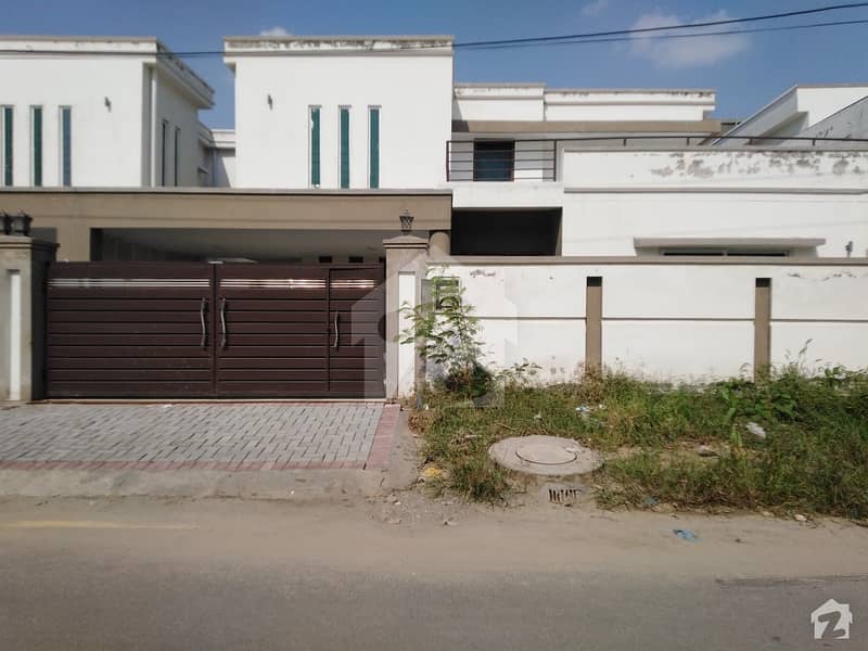 A Good Option For Sale Is The House Available In Gulberg In PAF Falcon Complex