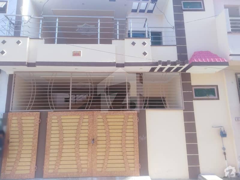 ساجد عوام کالونی بہاولپور میں 4 کمروں کا 7 مرلہ مکان 1.2 کروڑ میں برائے فروخت۔