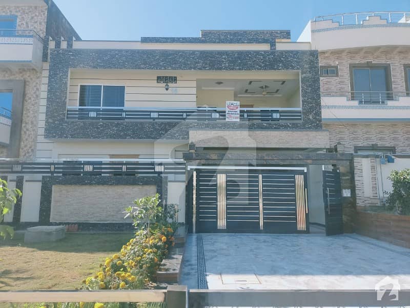 Main Double Road 40 X 80 House For Sale In G13