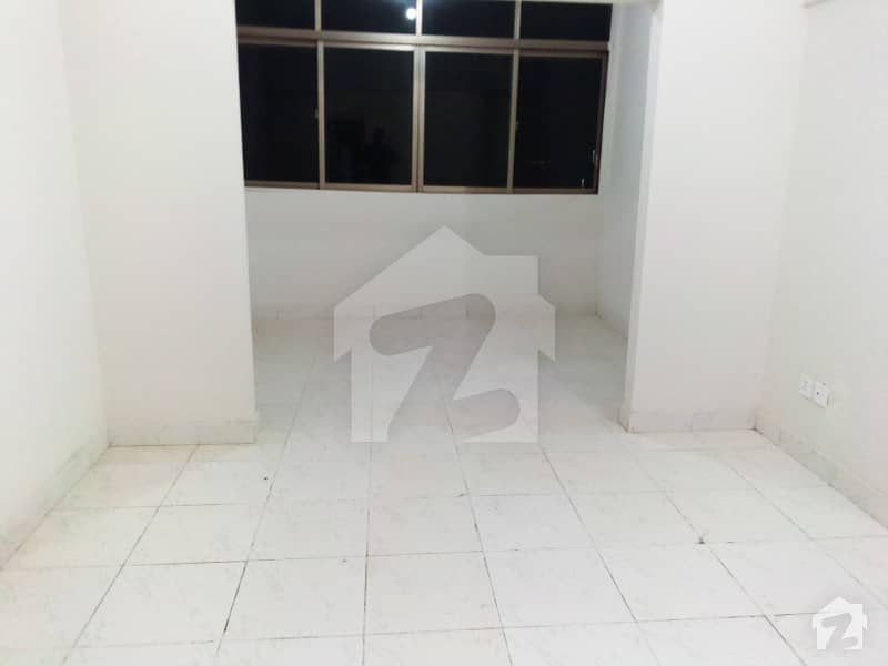 New  Spacious 2 Bed Dd Apartment Available For Rent In Sanober Twin Towers Near Safoora Chowrangi