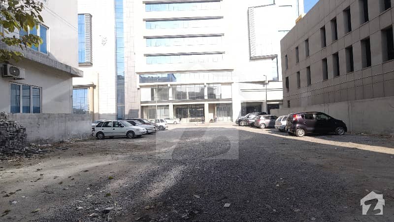 592 Sq Yard Commercial Plot For Sale In Heart Of Saddar
