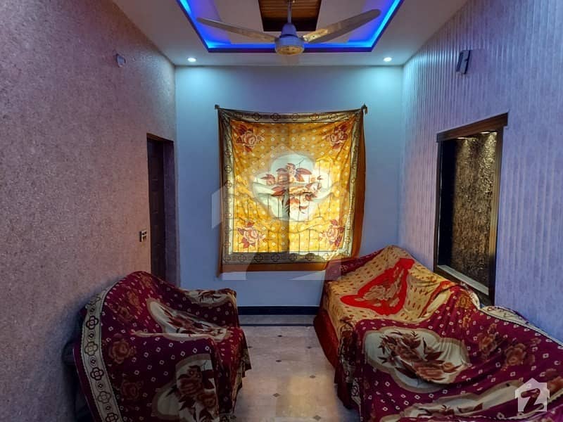 لالہ زار گارڈن لاہور میں 3 کمروں کا 3 مرلہ مکان 70 لاکھ میں برائے فروخت۔