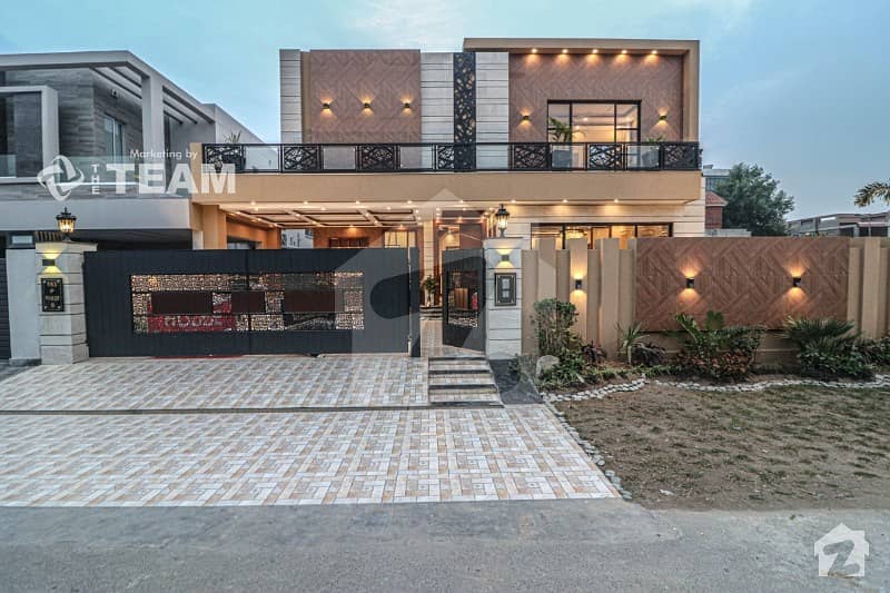 1 Kanal Outclass Modern Villa For Sale At Top Location
