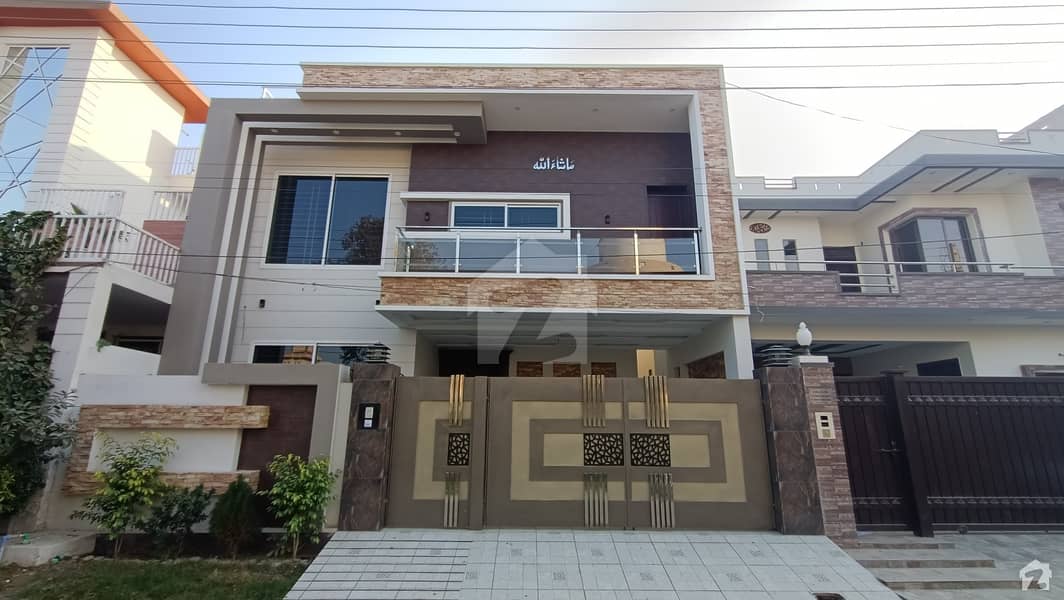 10 Marla House Available In Wapda Town For Sale