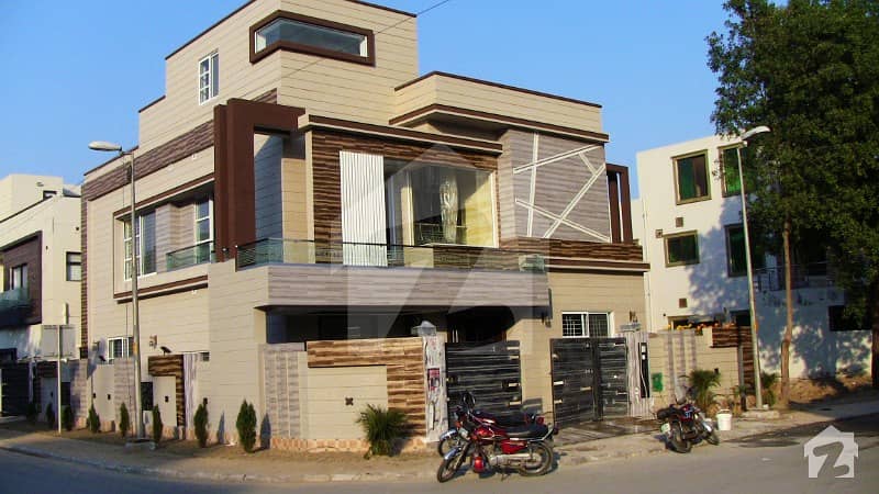 13 Marla Corner Brand New Luxury House Chambelli Block Bahria Town Lahore
