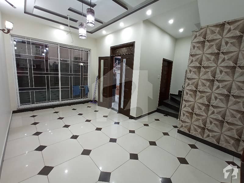 الکبیر ٹاؤن - فیز 2 الکبیر ٹاؤن رائیونڈ روڈ لاہور میں 3 کمروں کا 3 مرلہ مکان 75 لاکھ میں برائے فروخت۔