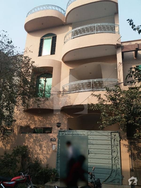 پاک عرب ہاؤسنگ سوسائٹی لاہور میں 3 کمروں کا 5 مرلہ مکان 42 ہزار میں کرایہ پر دستیاب ہے۔