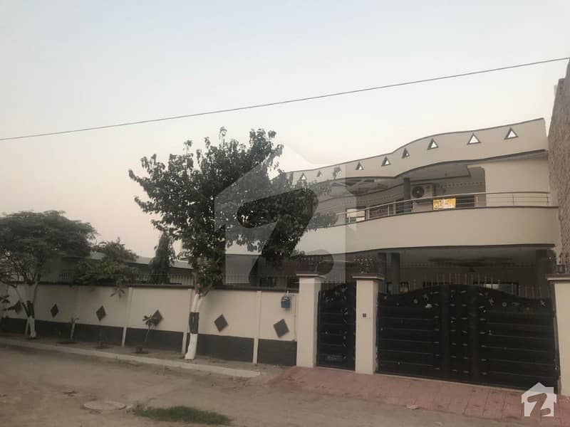 4500  Square Feet House In Zakariya Town For Sale At Good Location