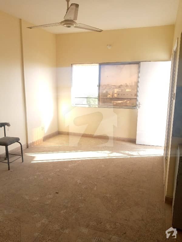1400  Square Feet Flat Is Available For Rent