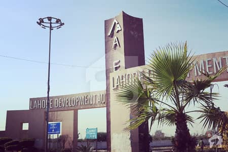 10 Marla Plot No 445 G Block 60 Ft Road Best Ideal Location For Sale 10 Marla Plot No 445 G Block 60 Ft Road Best Ideal Location For Sale