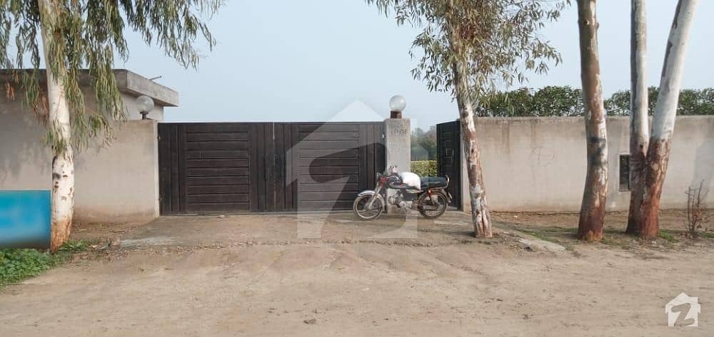 7 Kanal Farm House Available For Sale In Cantt